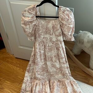 Brand :nothing fits but Smocked top , puff sleeve dress, maternity